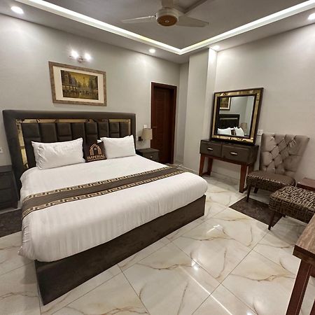 Imperial Suites Lahore Ngoại thất bức ảnh